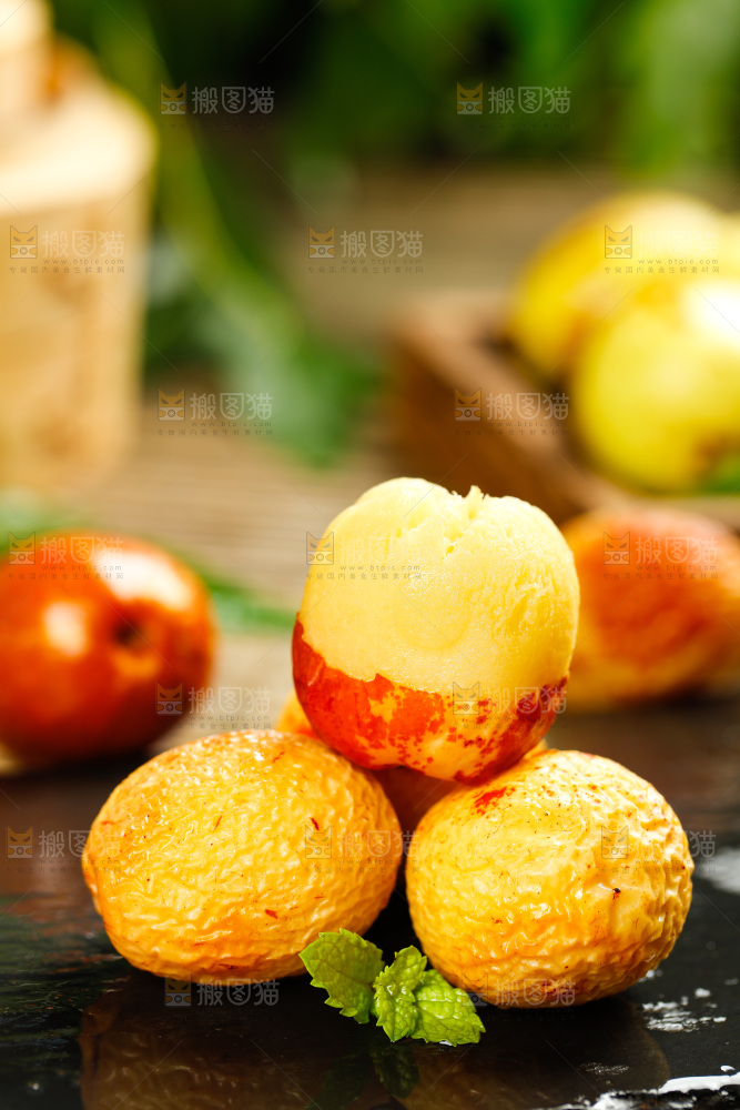 黑底上的蒸枣