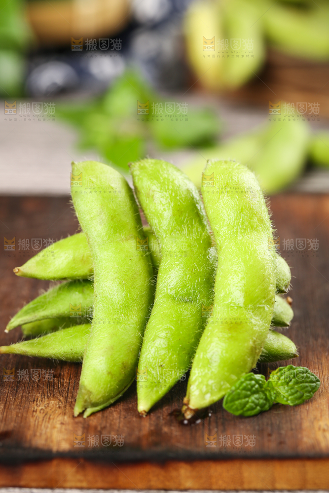 木底上的农家毛豆