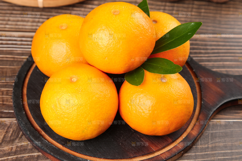 木板上的爱媛果冻橙
