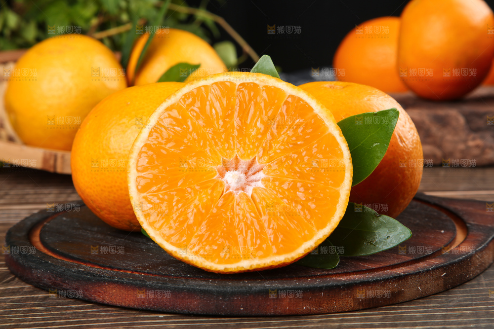 木板上的果冻橙