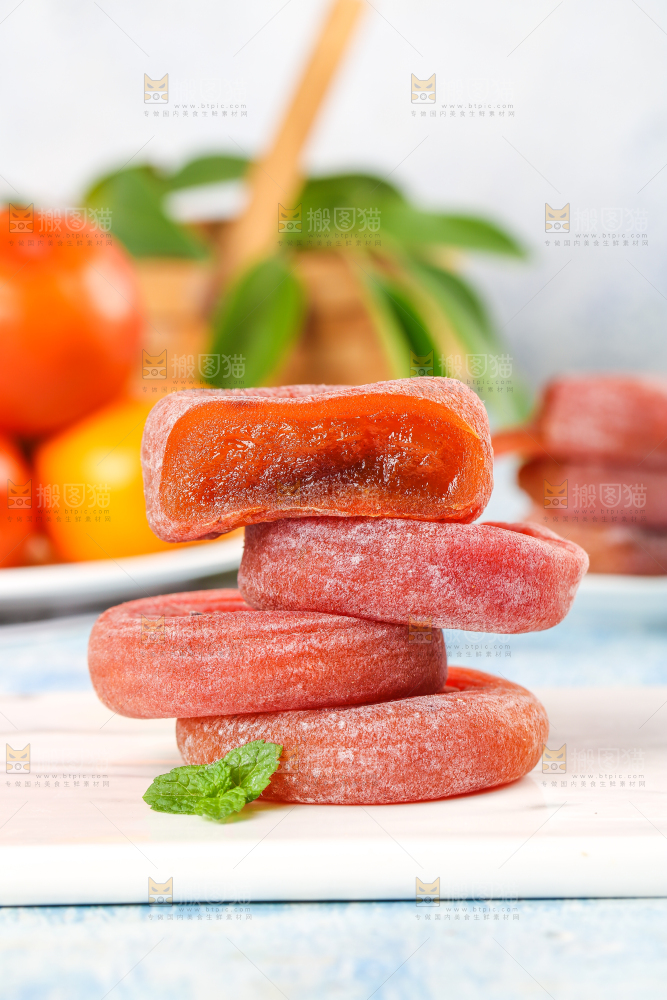 白石底上的柿饼