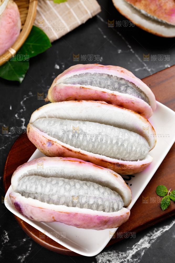 木底上放着八月炸