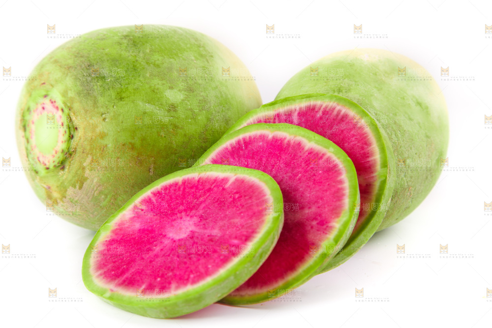 白底上的心里美萝卜