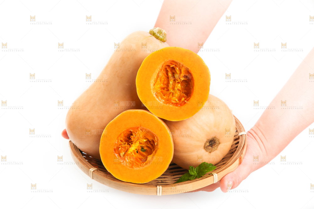 手端一盘奶油奶瓜