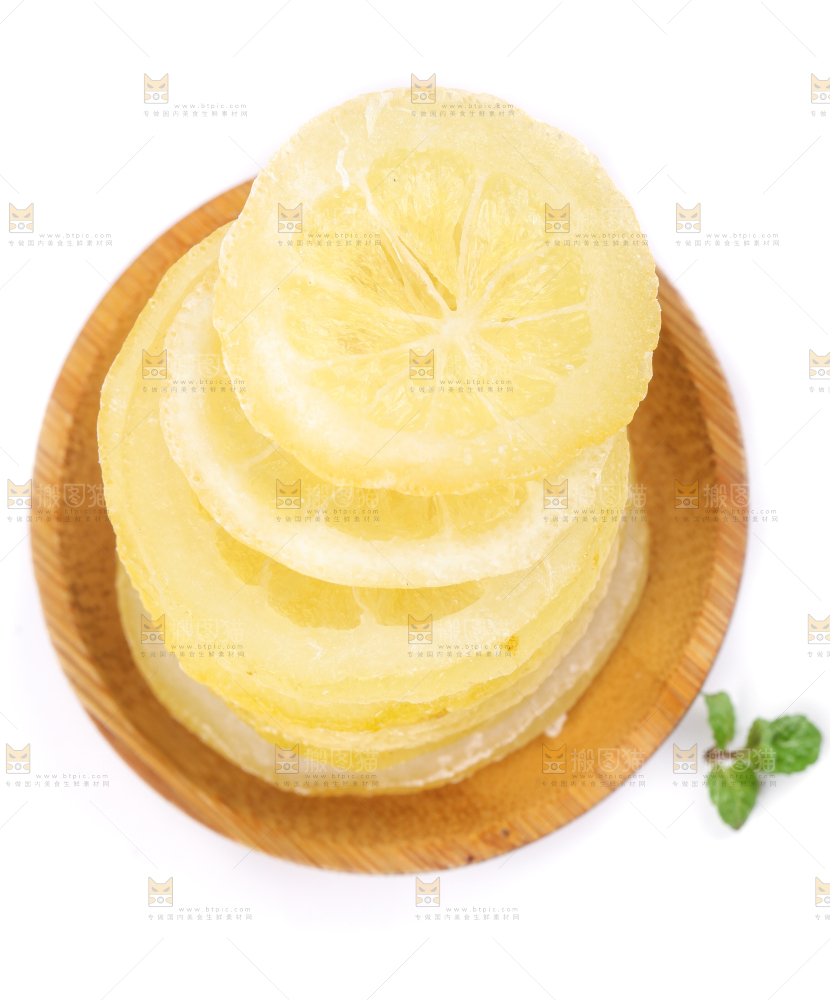 白底上的柠檬干