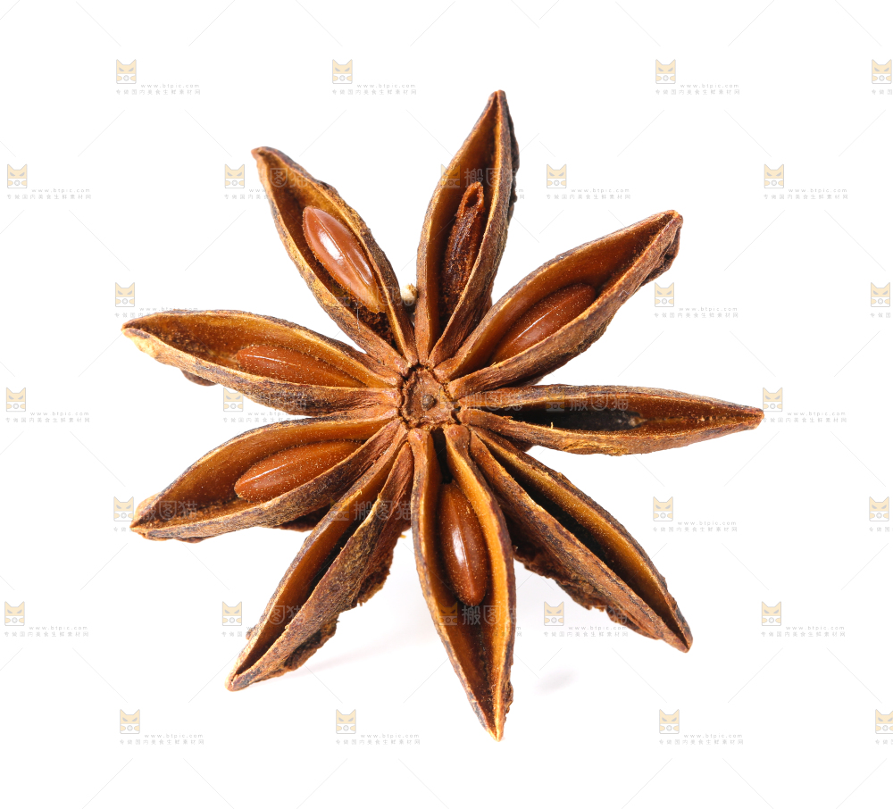白底上摆放着八角