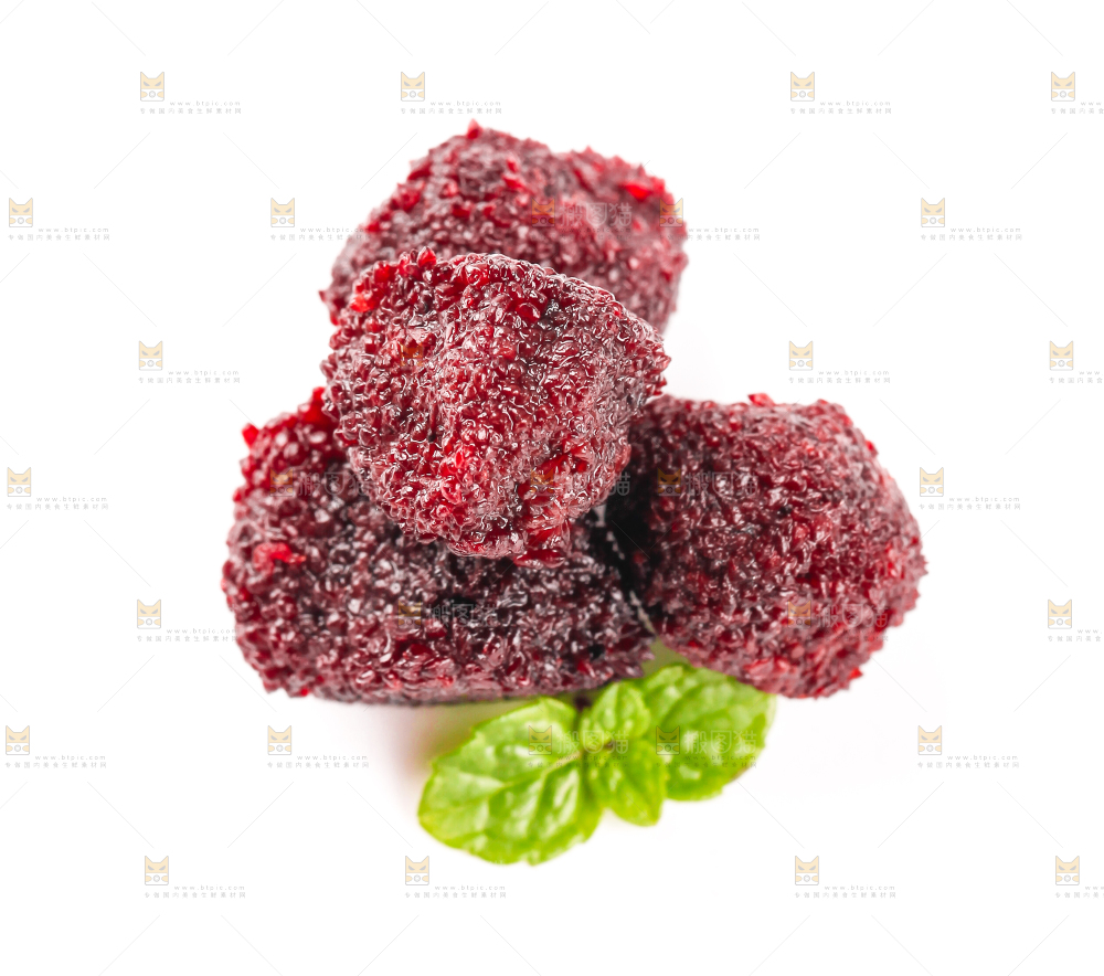 碟子里装着杨梅干