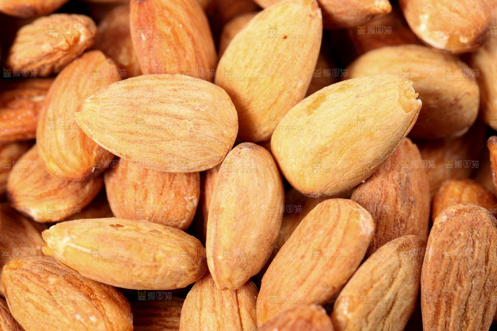 浅底上的巴旦木