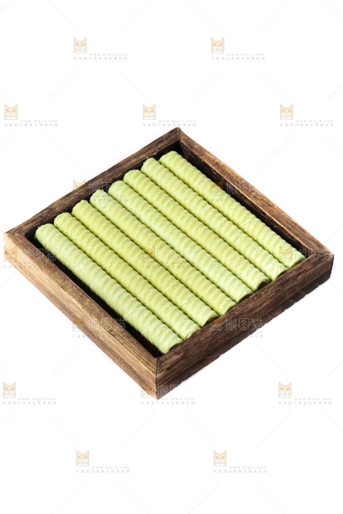 木底上放抹茶卷