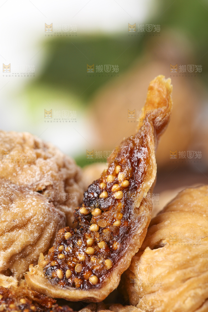 白格子底上的干无花果