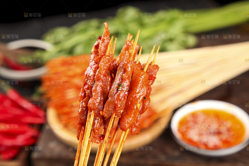 签子上串着肉串