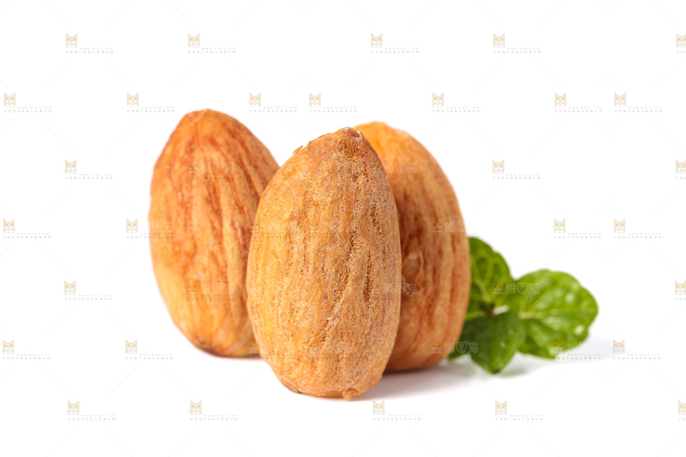 白底上的巴旦木