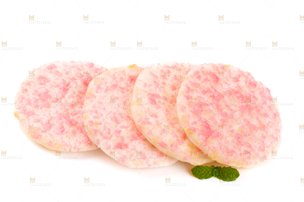 白底上放着雪饼