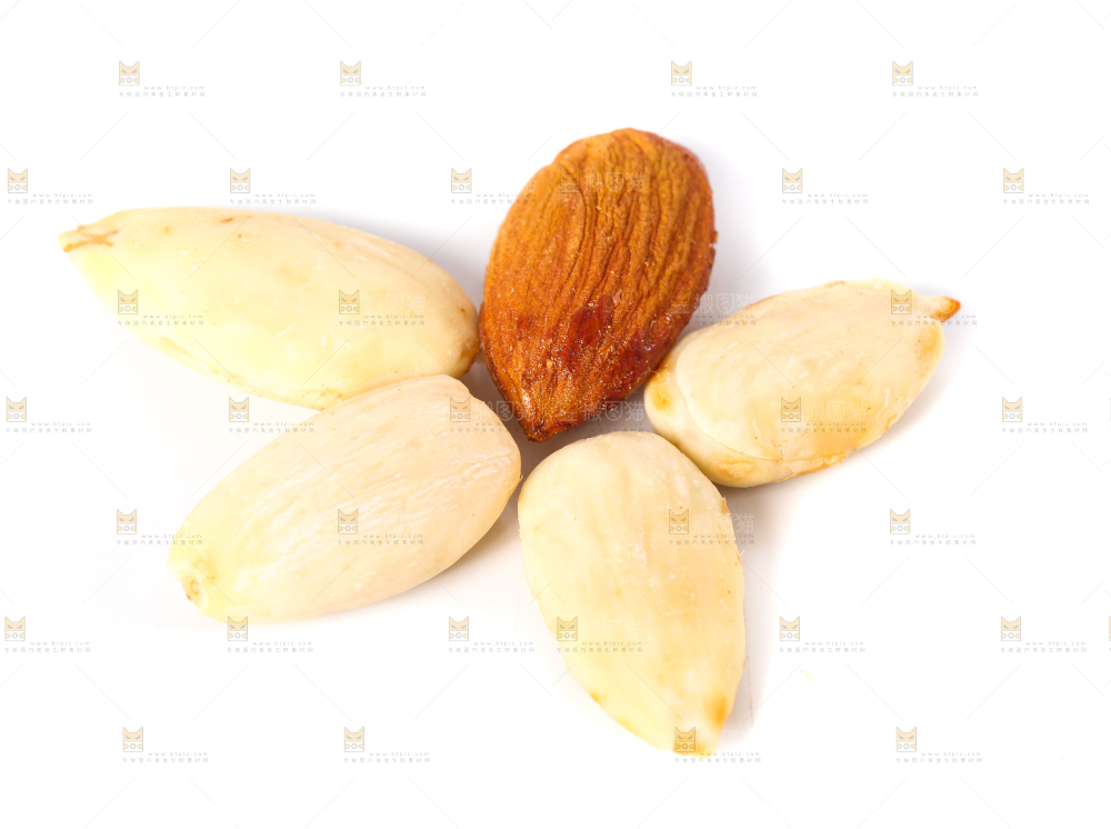 白底上的巴旦木