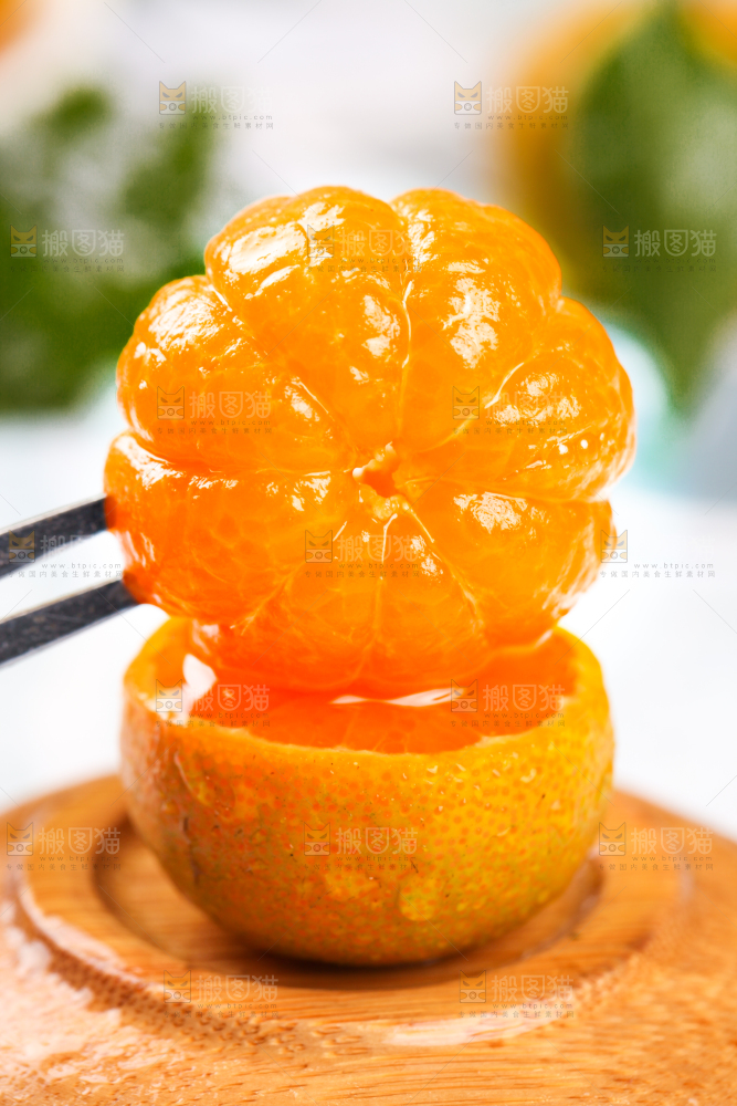 木底上的清香蜜桔