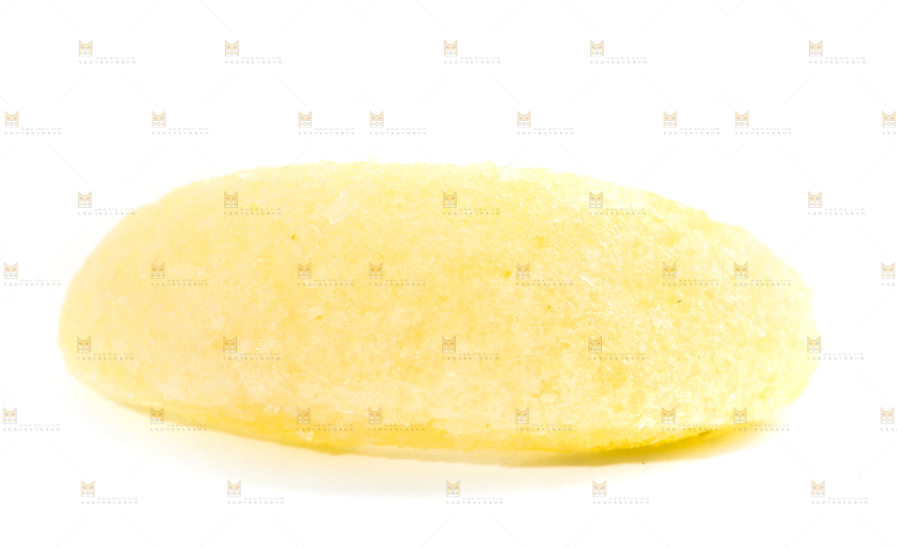 白底上的香蕉酥