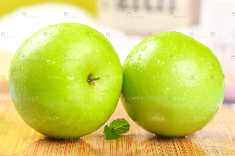 木板上的台湾牛奶枣