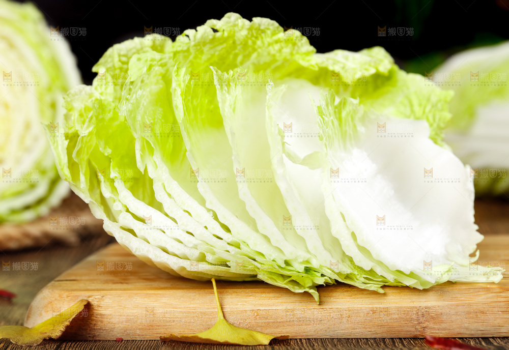 木底上的大白菜