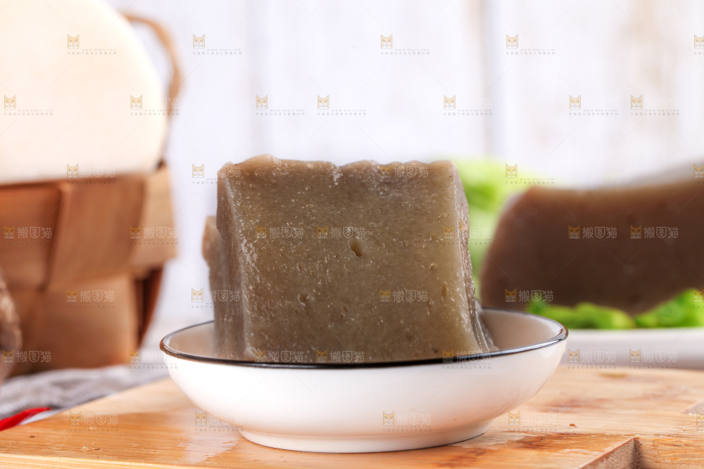 浅底上的手工魔芋豆腐