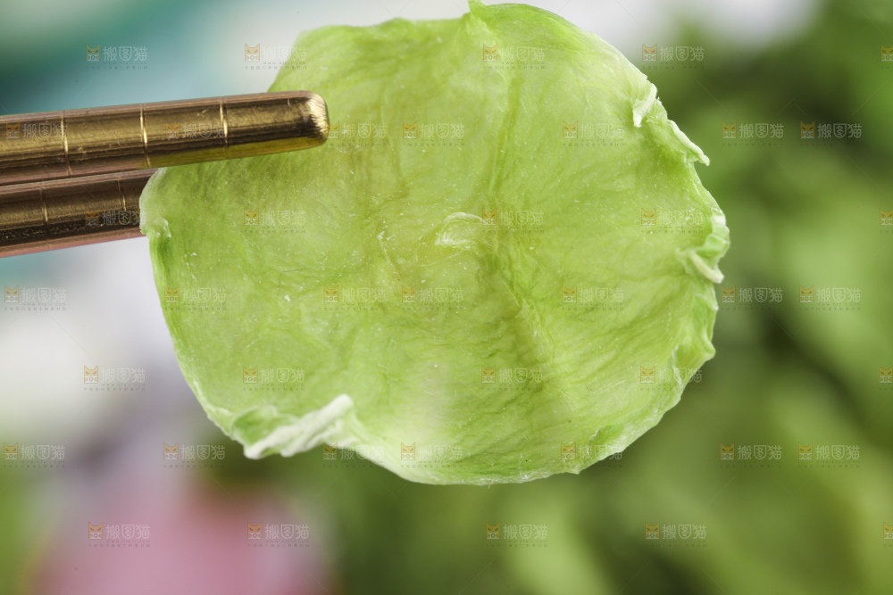 深底上的干莴笋