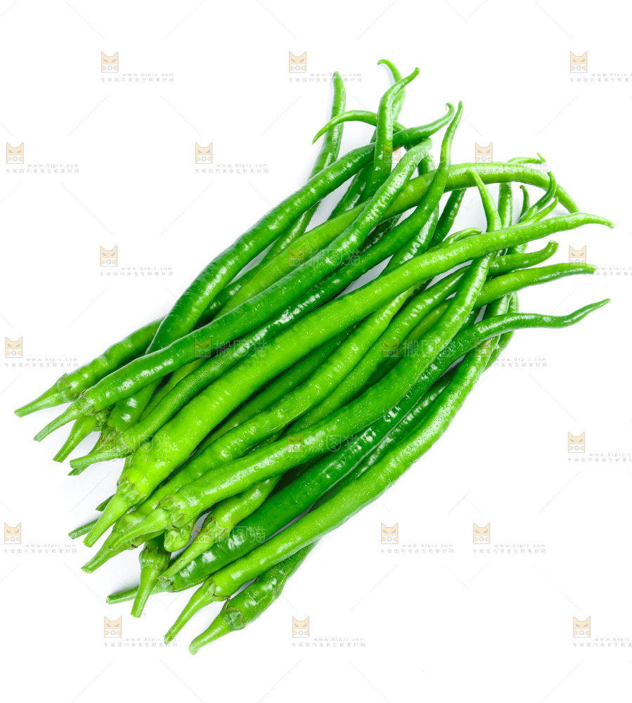 白底上放着二荆条辣椒