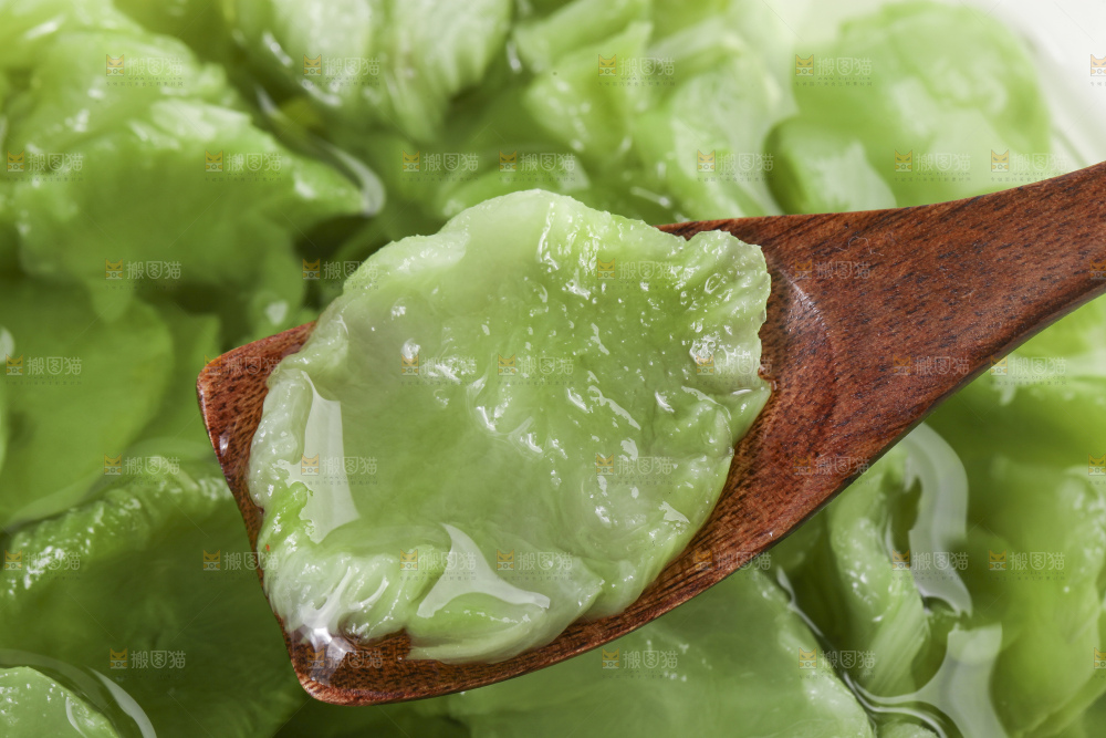 碗里泡着莴笋干