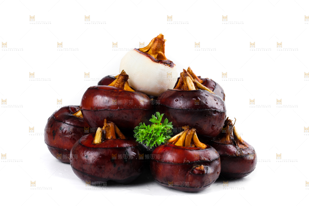 白底上摆放着乐昌北乡马蹄