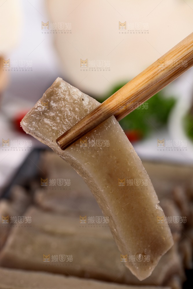 浅底上的手工魔芋豆腐