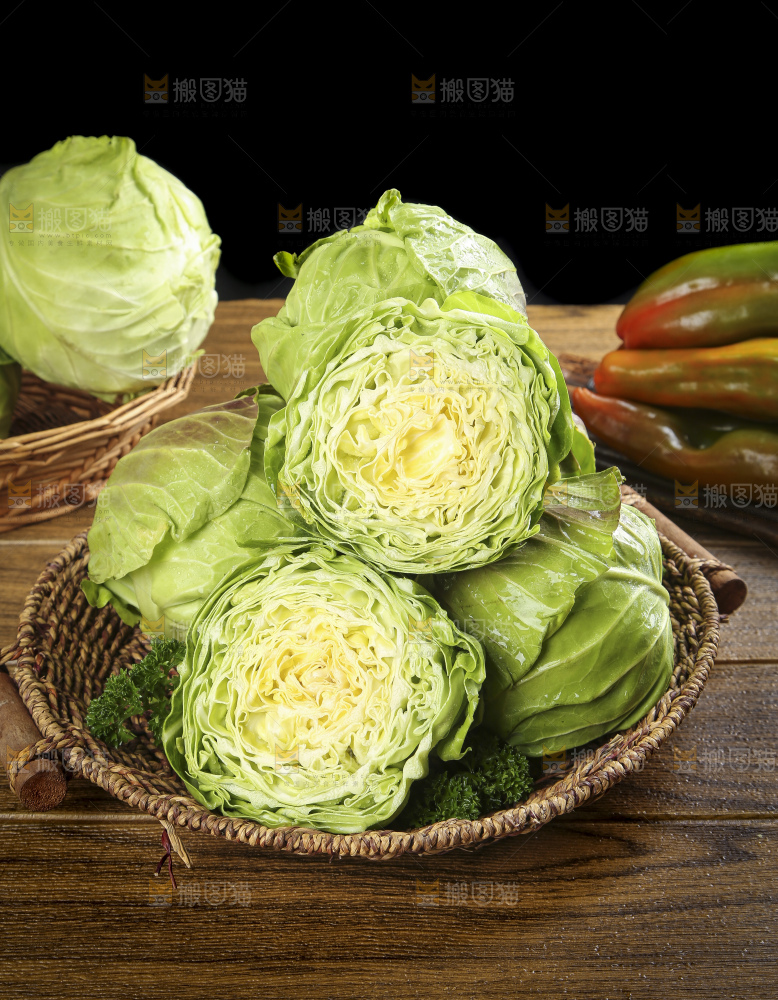 篮子里装着绿甘蓝