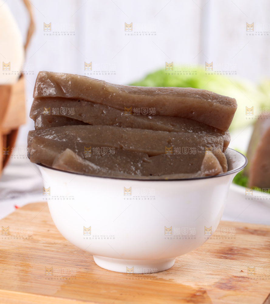 浅底上的手工魔芋豆腐