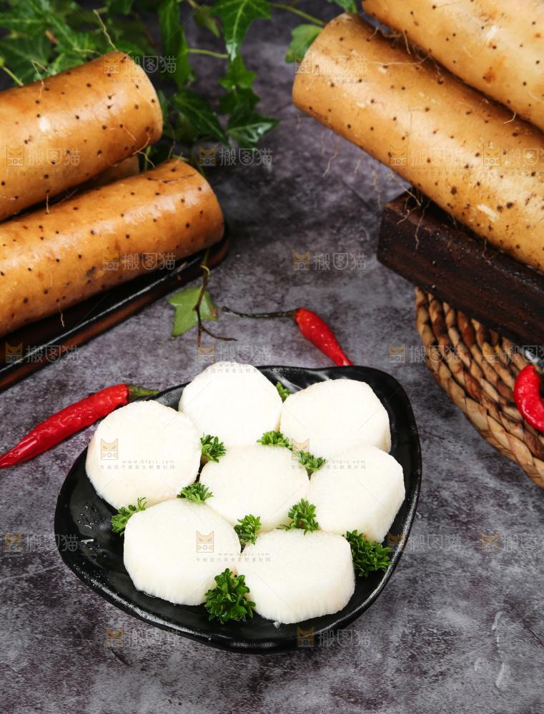 碟子里装着高山山药