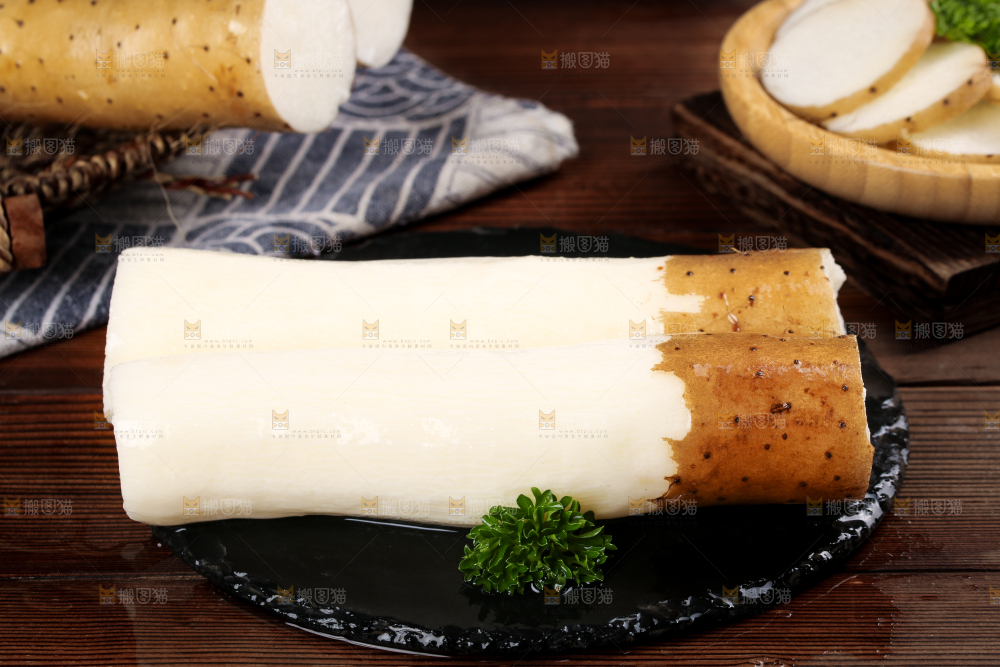 黑石板上的高山山药