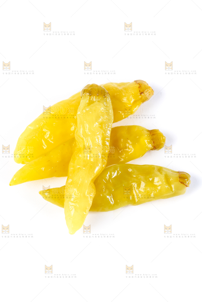 白底上的小米辣椒