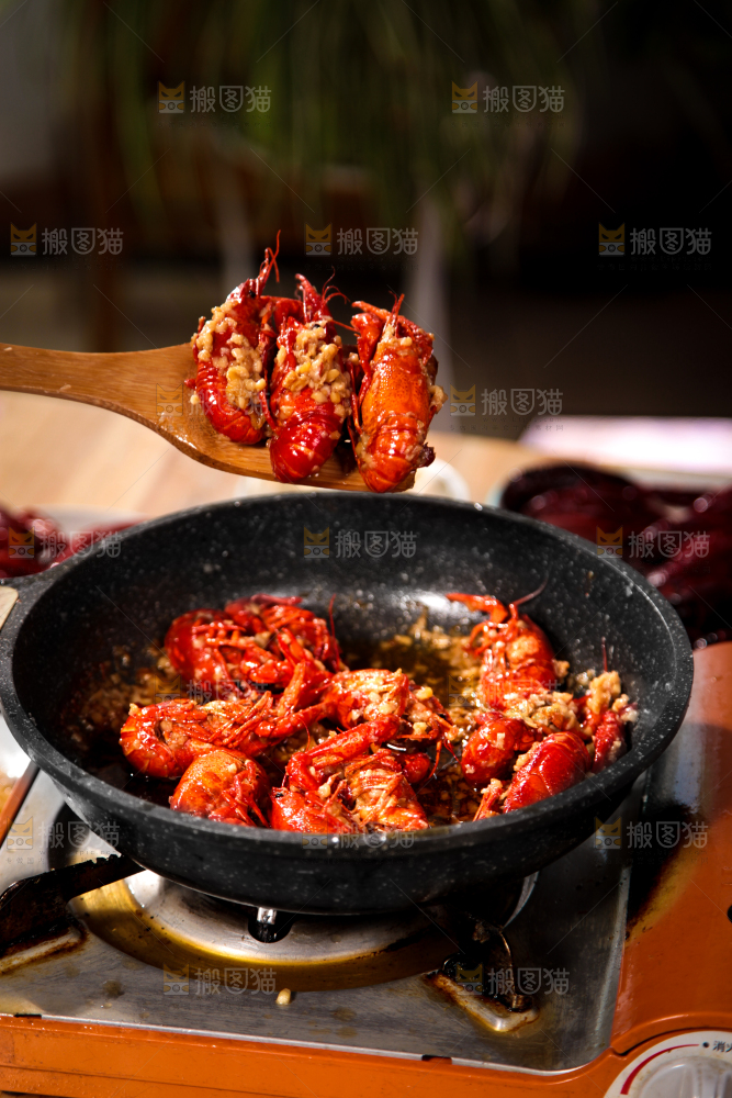 锅里的龙虾