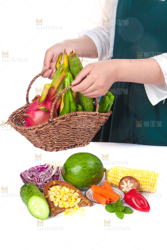 手拿一筐蔬菜组合
