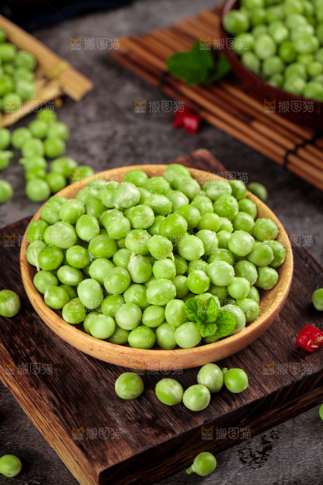 盘子里的农家青豆