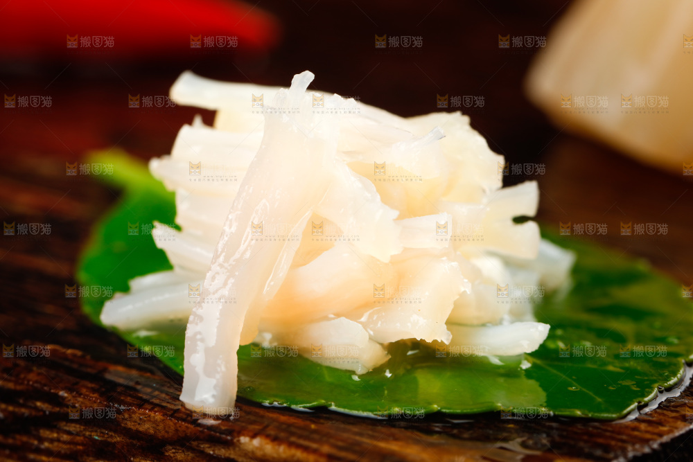 树叶上的干贝丝