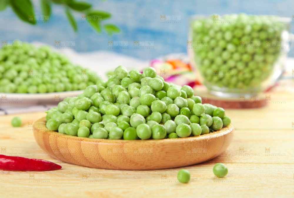盘子里装着豌豆仁