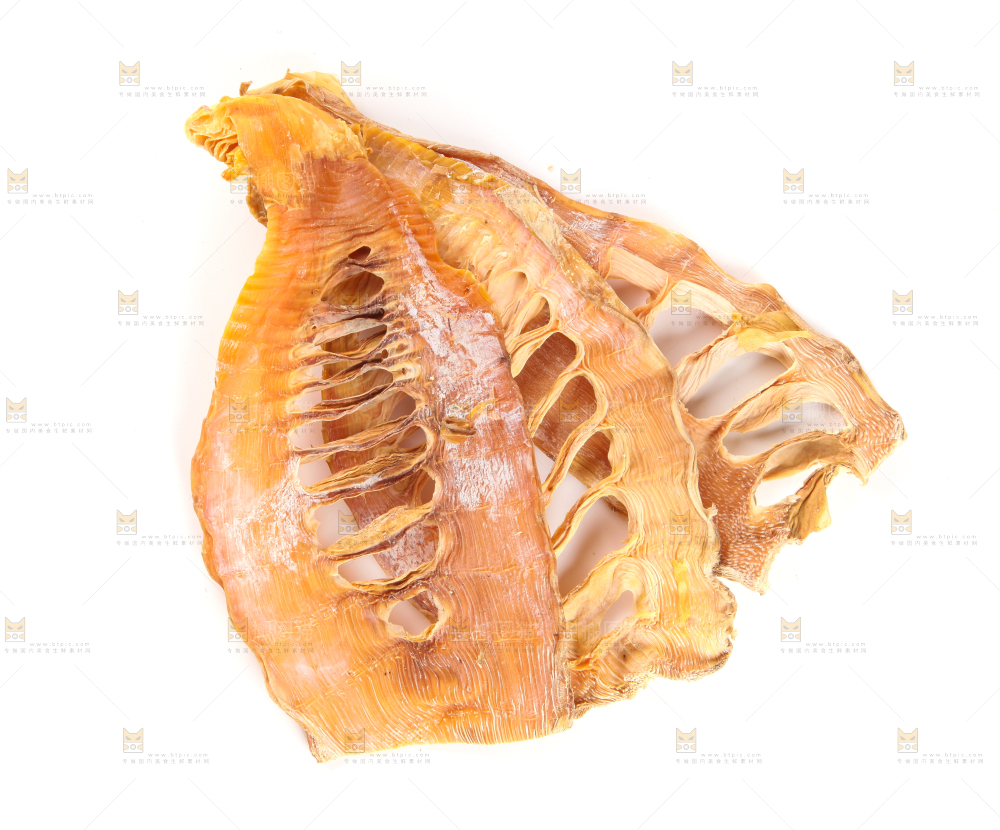 白底上摆放着野生笋干