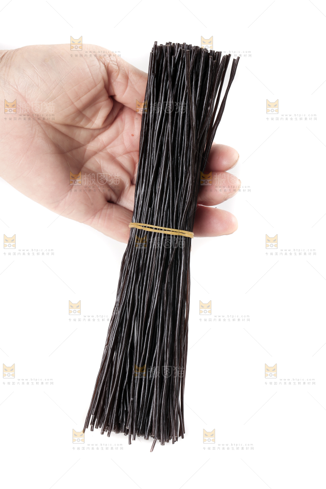手拿蕨根粉