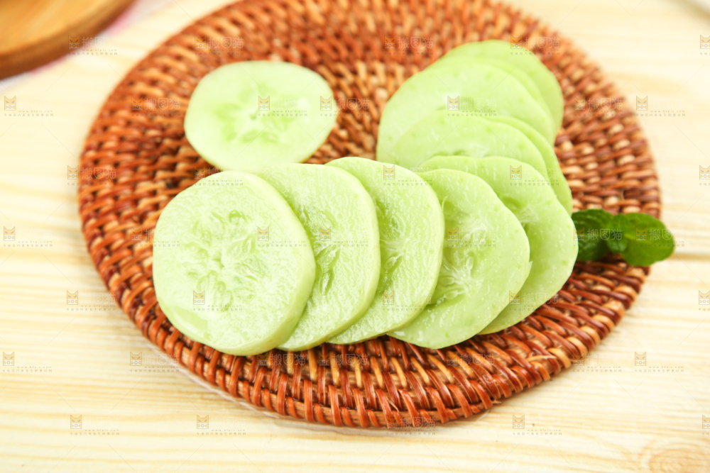 木底上的玉女黄瓜片