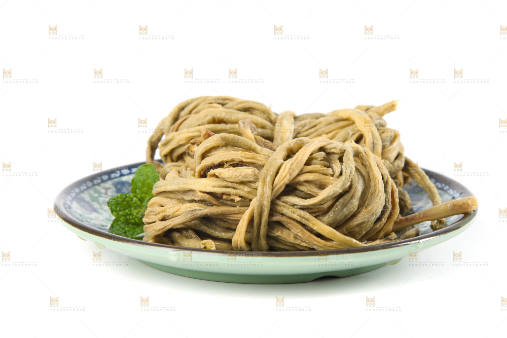 盘子里装着干豆角