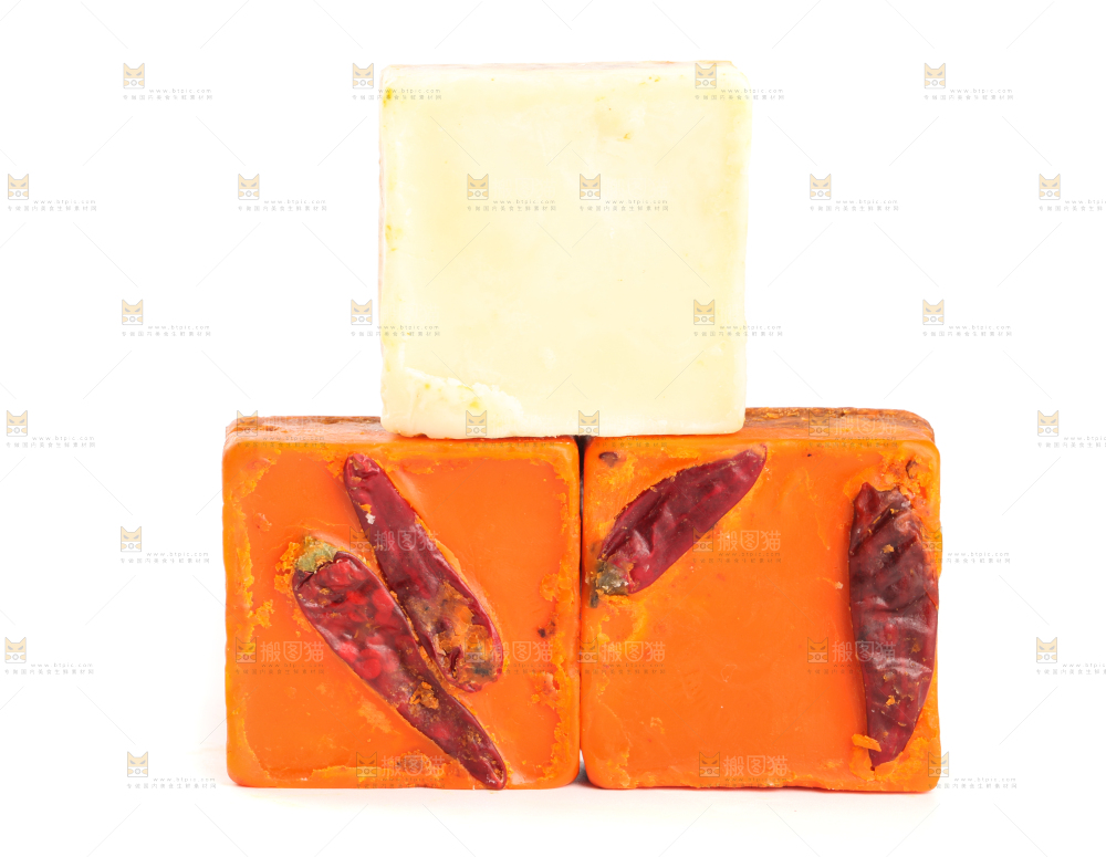 白底上的鸳鸯火锅料