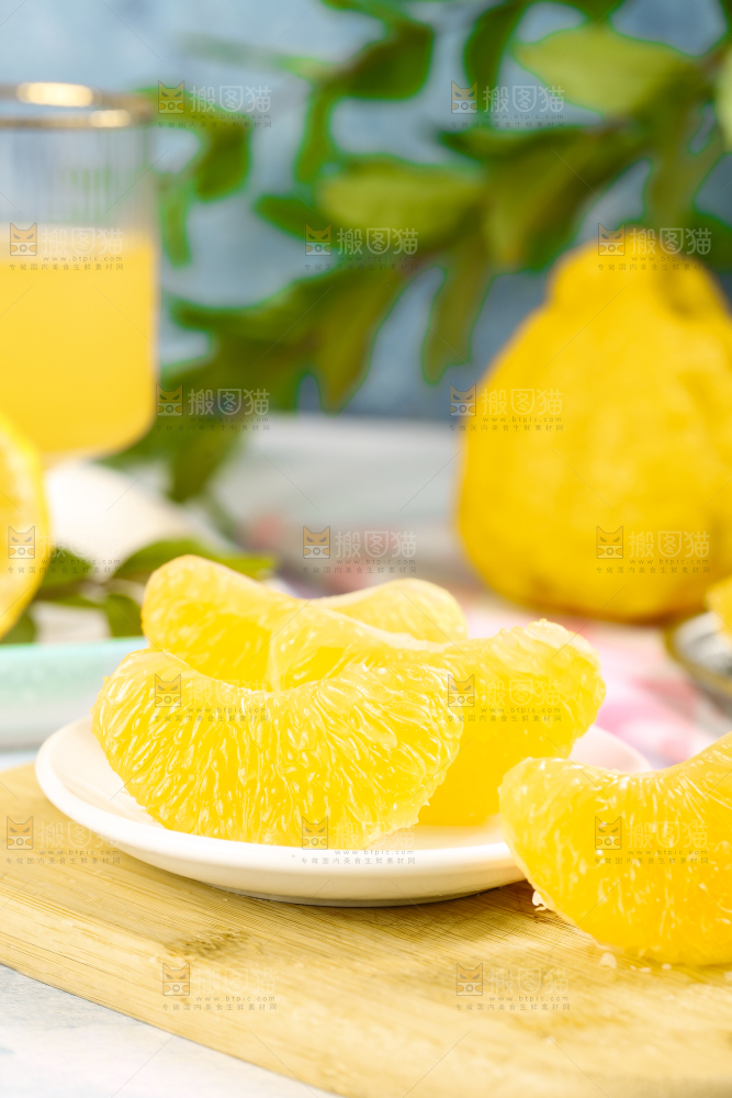 木板上的四川柠檬不知火