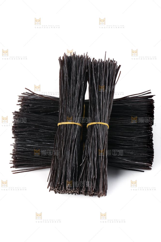 白底上的蕨根粉丝