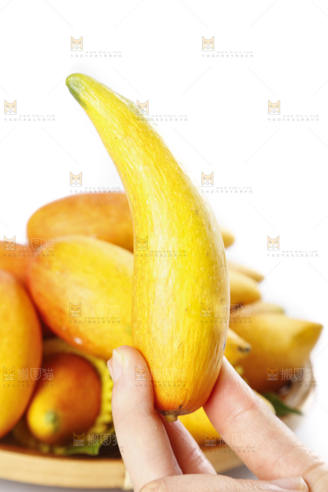篮子里装着牙签芒