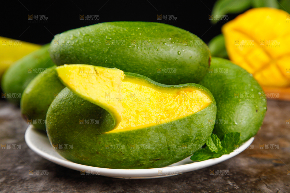 盘子里装着百色桂七芒