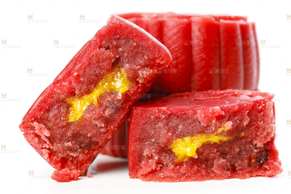 白底上的流心月饼