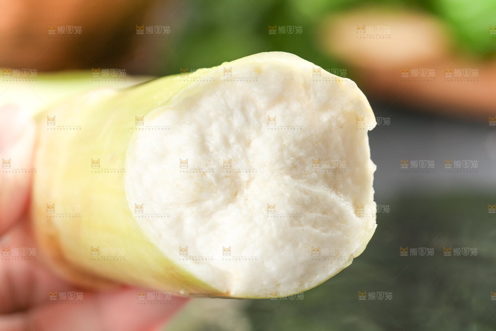 石板上的云南茭白