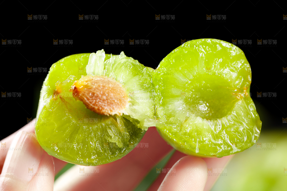 碗里装着茵红脱骨李